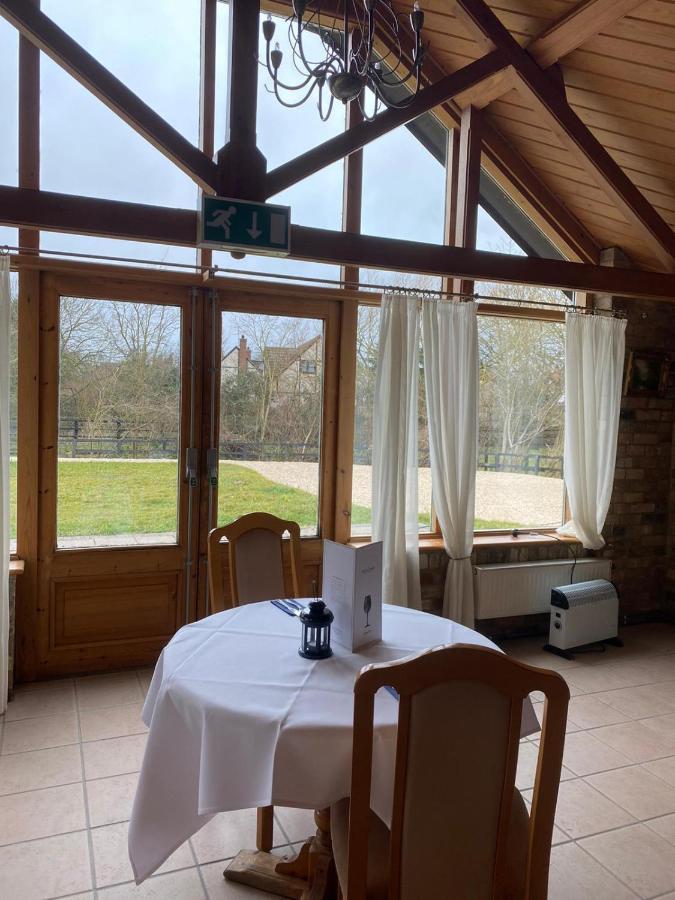 The Golden Boar 3* Newmarket (Suffolk)